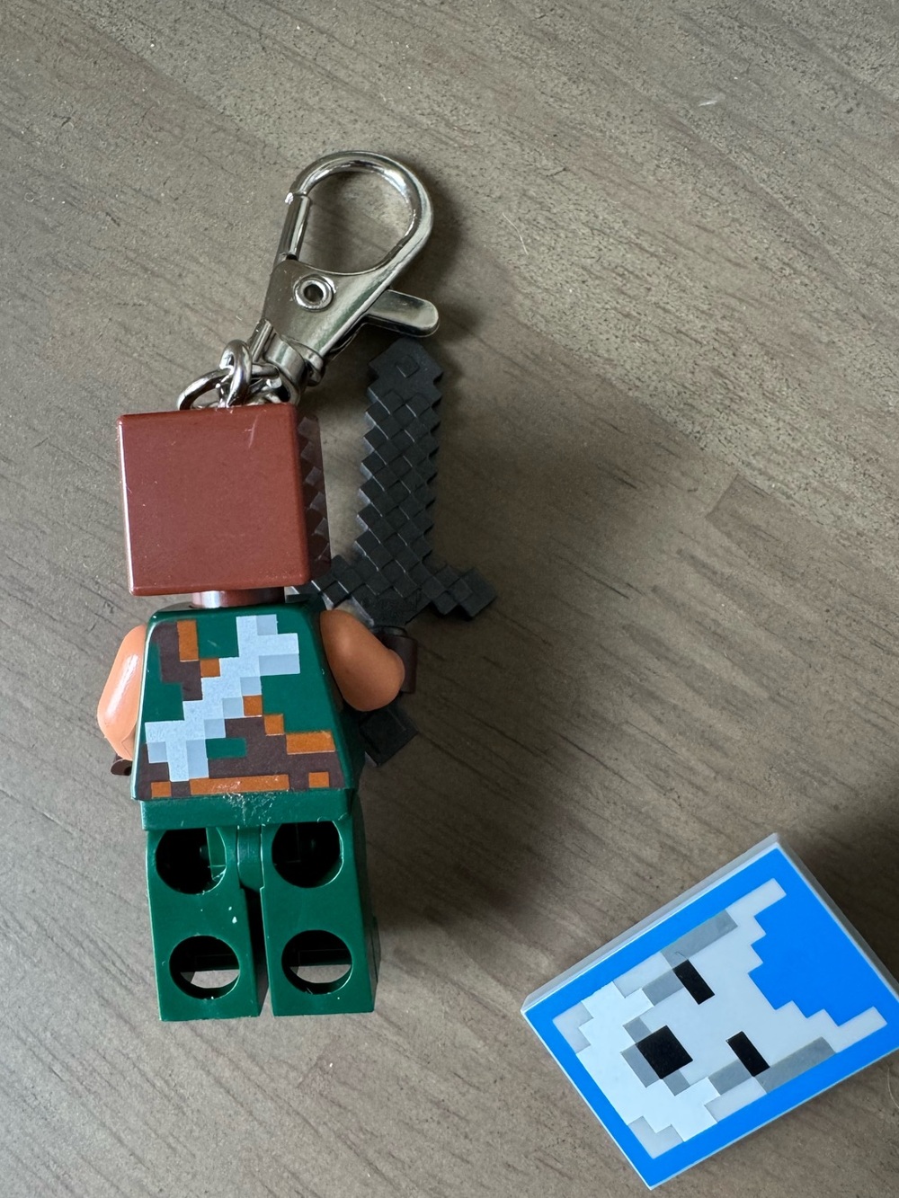 Minecraft Minifigure Keychain - Picture 4 of 5